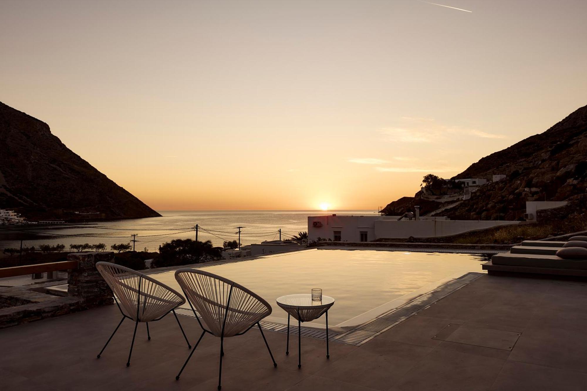 Arcos Suites Sifnos 卡马雷 外观 照片